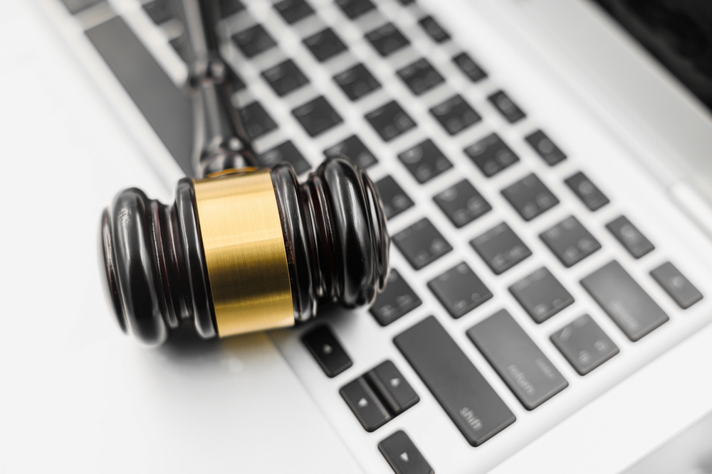 Cyber law security judgment sue on court, Digital online auction,  Internet AI lawyer prompt judge technology